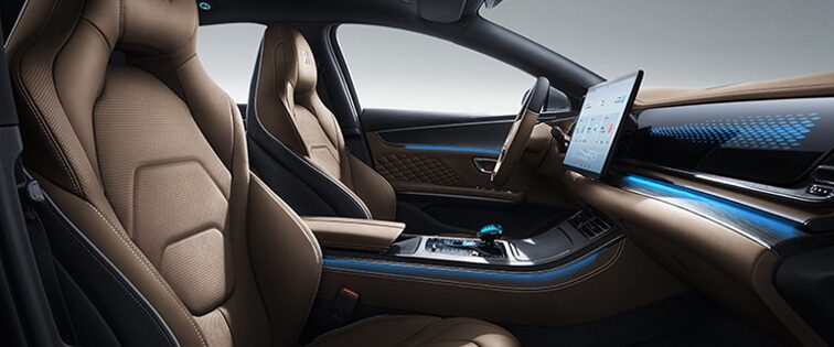 BYD-HAN_morkebrunt-interior
